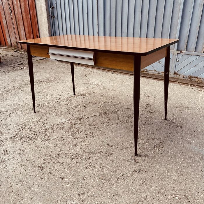 Винтидж италианско бюро / маса – Mid Century 60-те