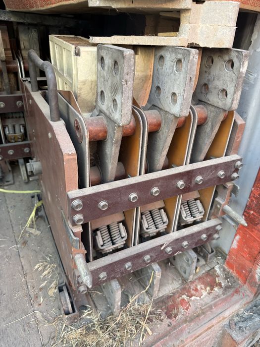 Автомат, контактор, пускатель.