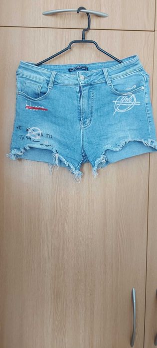 Дамски дънкови къси панталони Размер 29