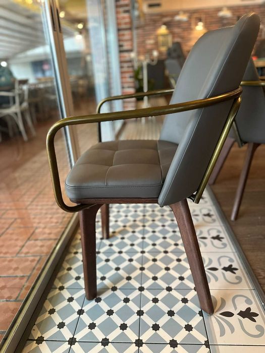 Трапезен  стол- сив