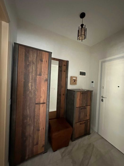 Inchiriez apartament 2 camere Royal Town Iasi - More