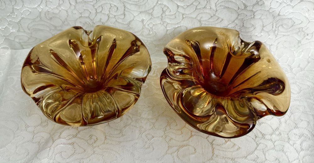 Пепельница чешское стекло