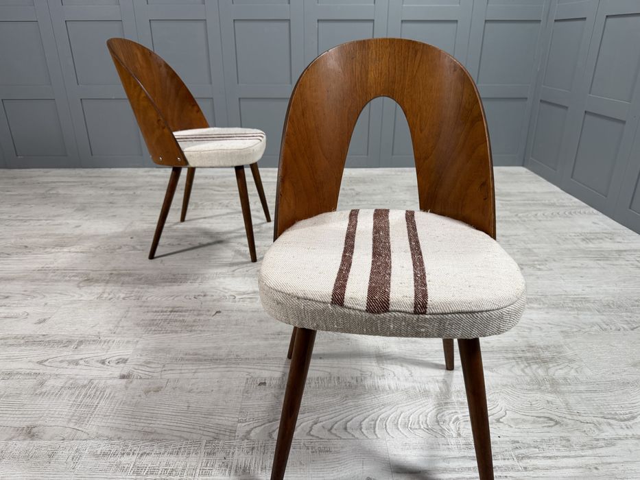 Трапезни столове на Антонин Шуман от 50-те У014