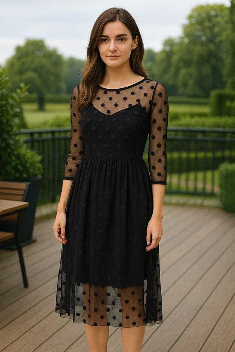 Елегантна черна тюлена рокля с точки – WAREHOUSE