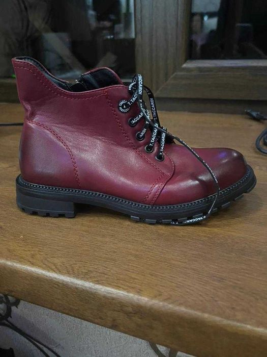 Новые импортные ботинки