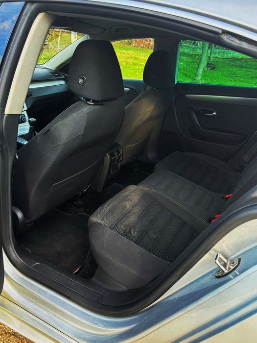 Vw Passat CC- R-line 170 cai Manual