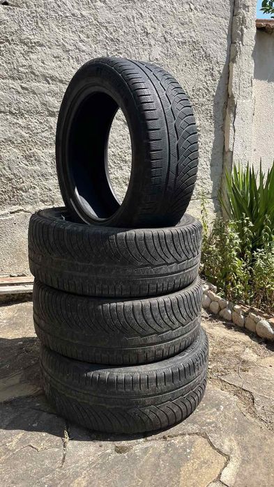 4 броя зимни гуми Michelin 225/55/18