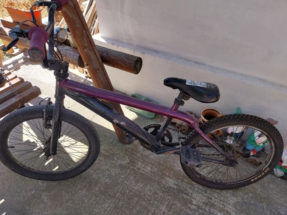Vând doua biciclete