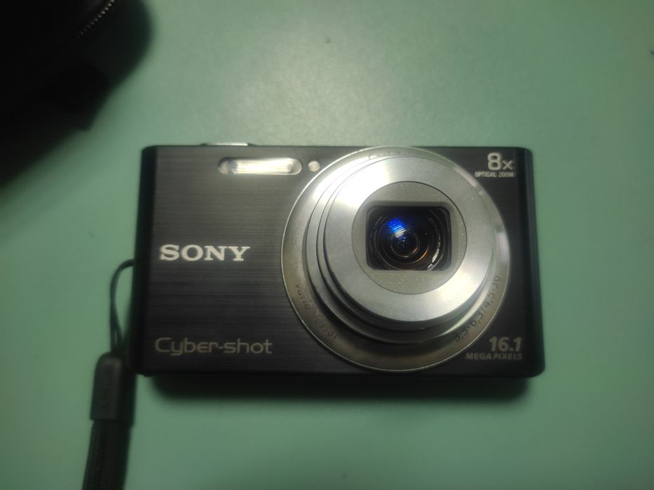 SONY  Cyber-shot