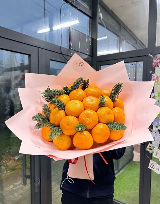 Букеты из денег и апельсина