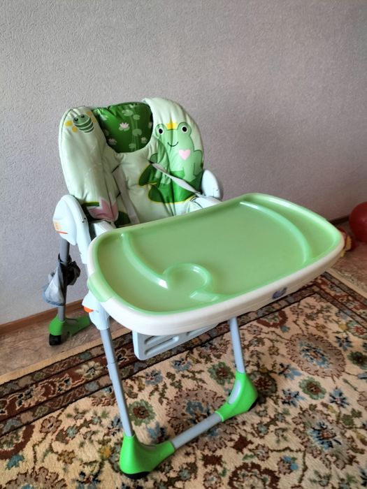 Детский стульчик для кормления