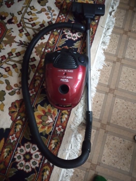 Продаю пылесос LG