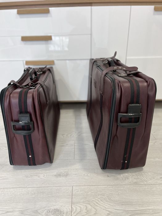 Винтидж кожени куфари за реквизит