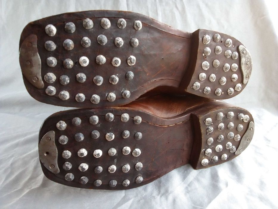 Обувки,Военни,"Бранник",Планинарски, Подковани,Цинтове