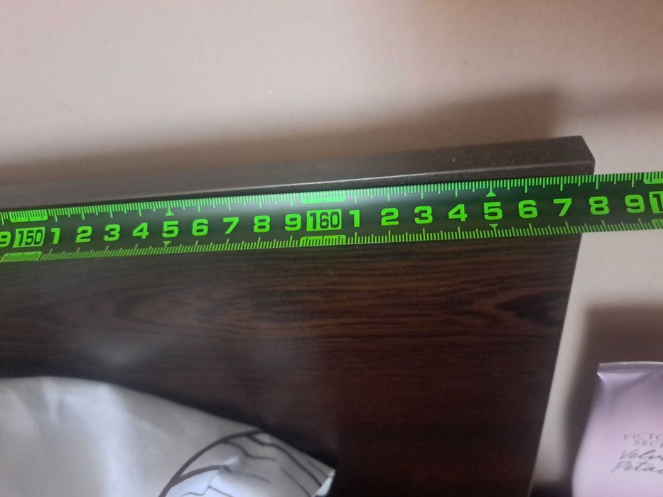 Много запазена спалня с матрак