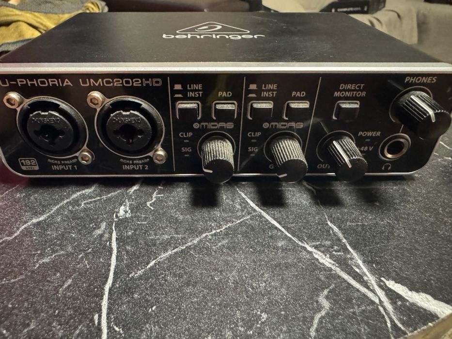Behringer U-PHORIA UMC202HD