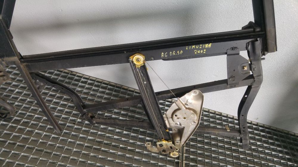 macara usa dreapta spate audi a6 c5 limuzina