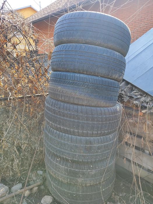 Резина покрышки разная