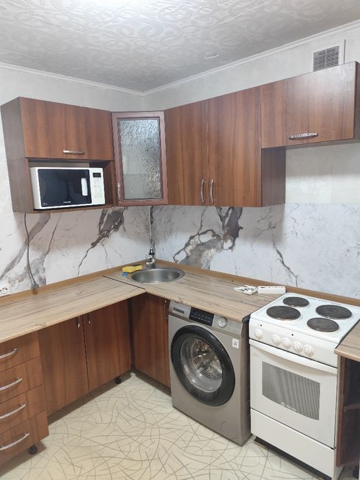 Сдам квартиру 1.5 на стрелке