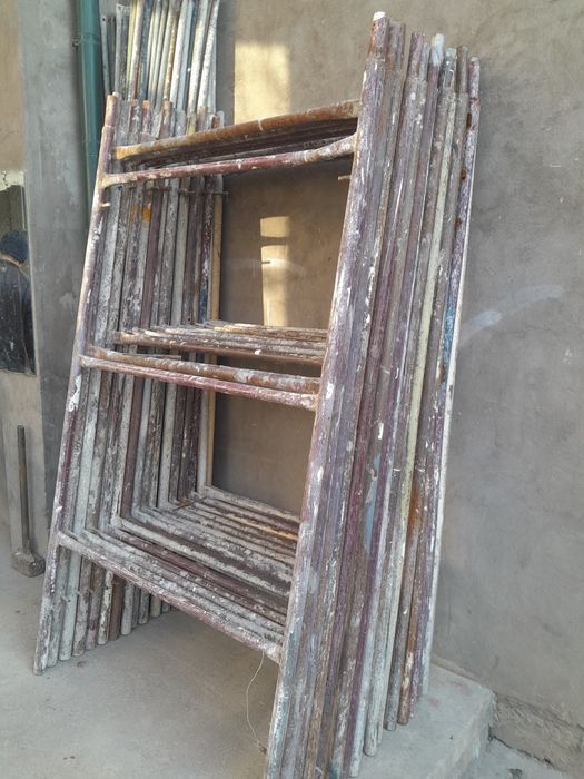 Леса сотилади 380.000сом 12камплект