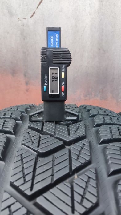 2бр зимни гуми 235/65/17 Pirelli Scorpion Winter
dot24