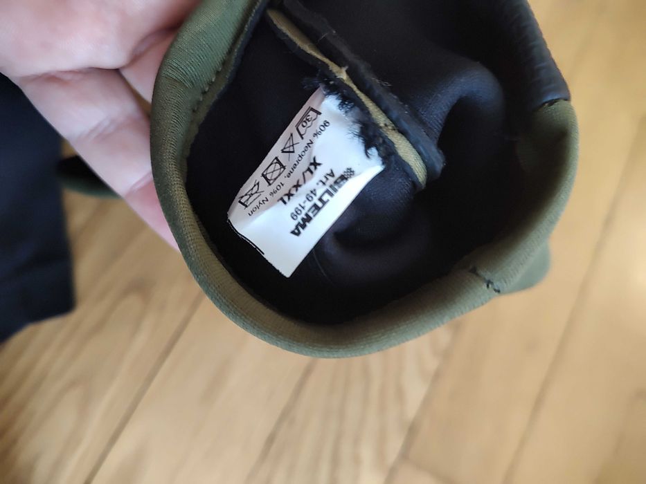 Неопренови ръкавици с отвор за три пръста