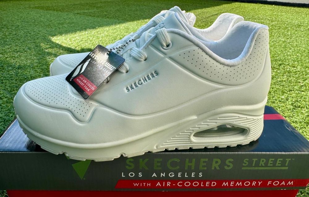 Adidasi Skechers 73690