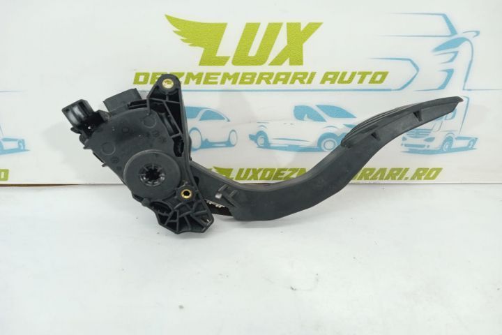 Pedala acceleratie 180100879r Renault Duster 2 seria
