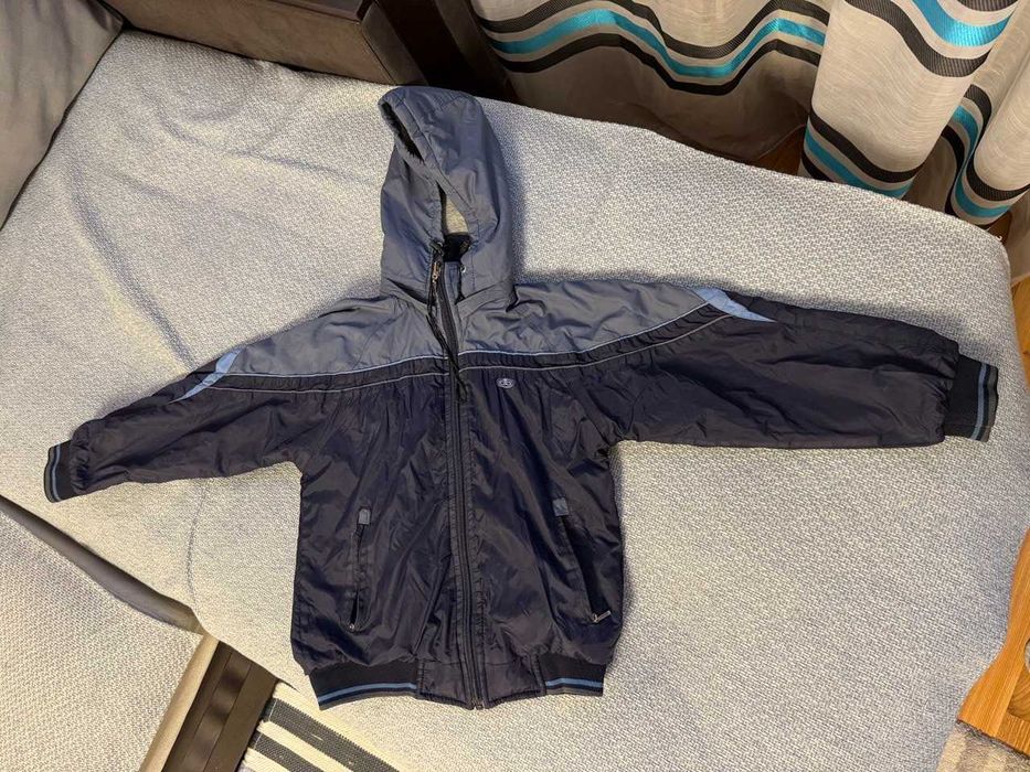 Куртка на 7-9 лет