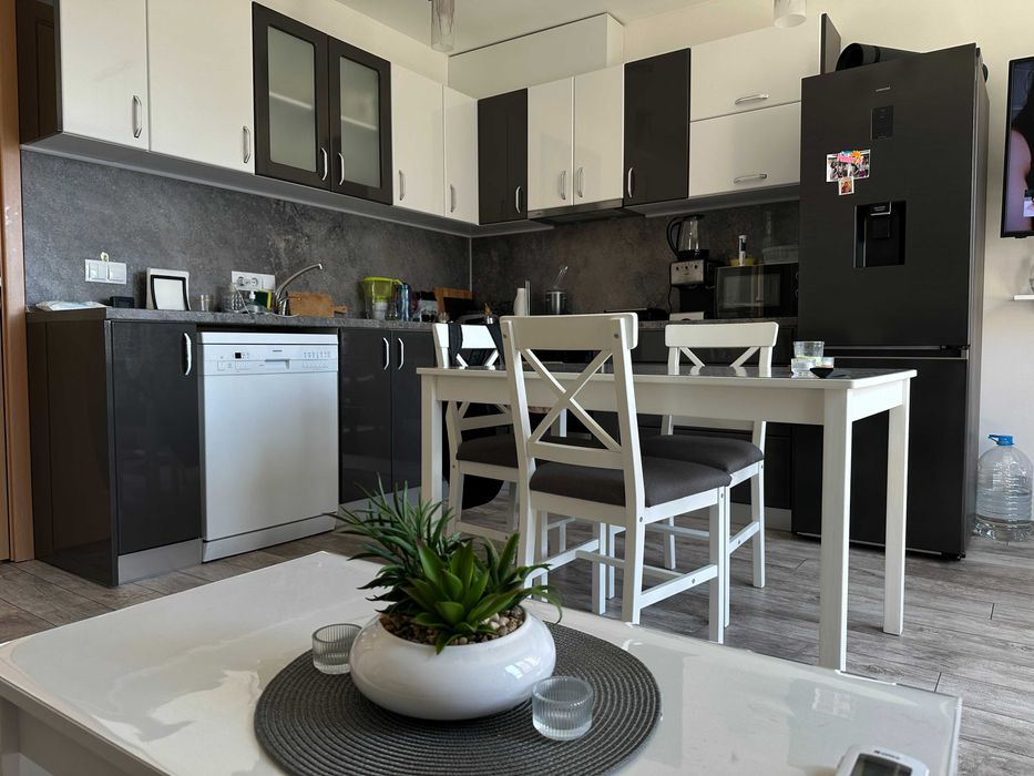 Дава се под наем Двустаен апартамент в Бургас, Сарафово - 65 кв.м за 459 € - Снимка #5