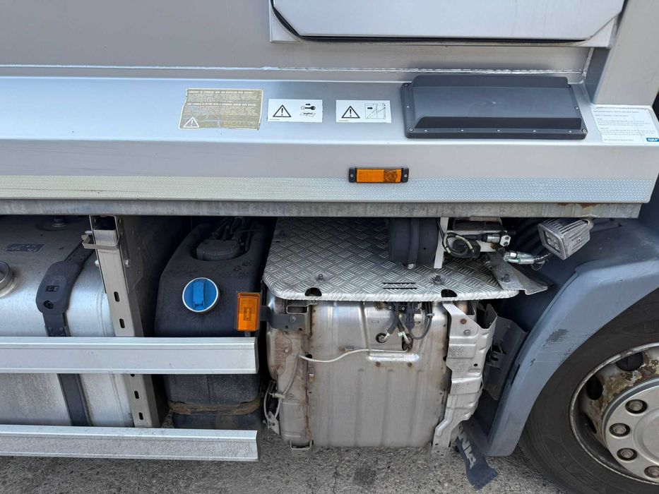 Scania P280PD 6x2 - masina de gunoi