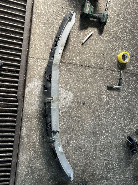 Продам от е60. Усилитель и телевизор.