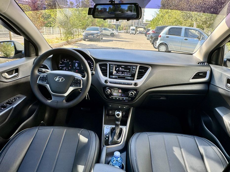 Hyundai Accent 2020/1,6/full/автомат