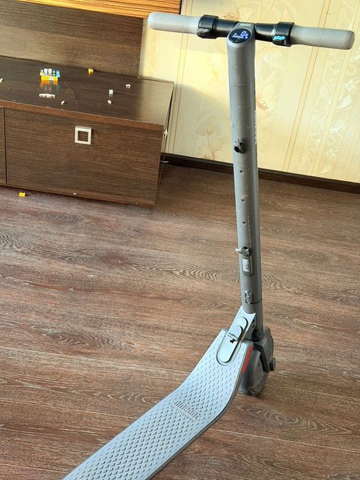 Электросамокат ninebot