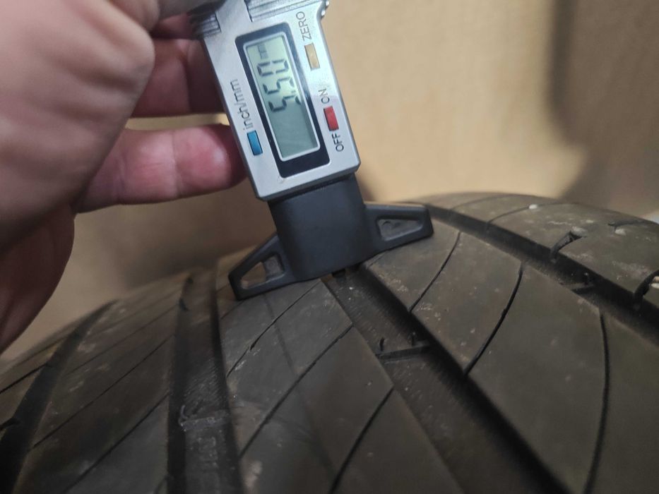 1бр. лятна гума 235/50/19 Michelin