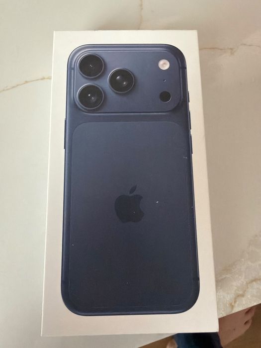 iPhone 17 pro 256 гб