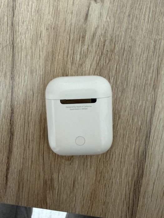 Продам airpods 2