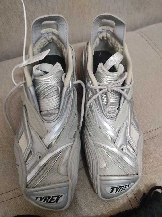 Красовка баленсиаго новый