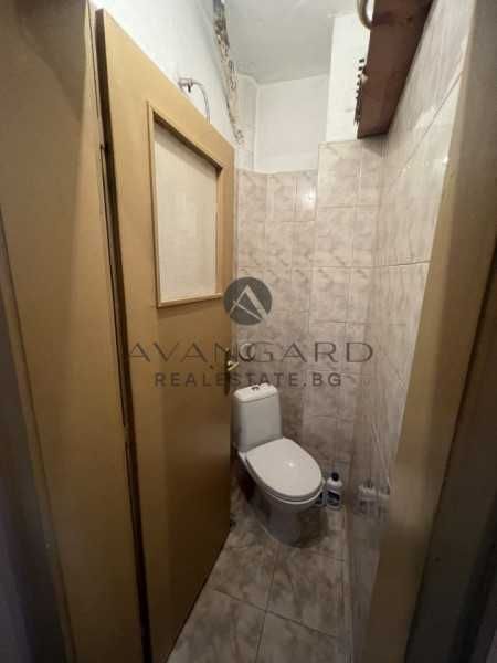 Продава се Тристаен апартамент в Пловдив, Център - 90 кв.м за 1889 €/кв.м - Снимка #9