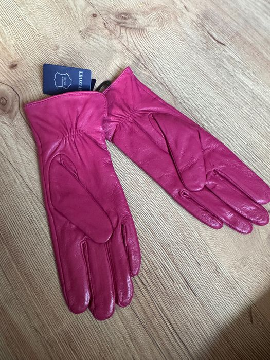 Дамски кожени ръкавици