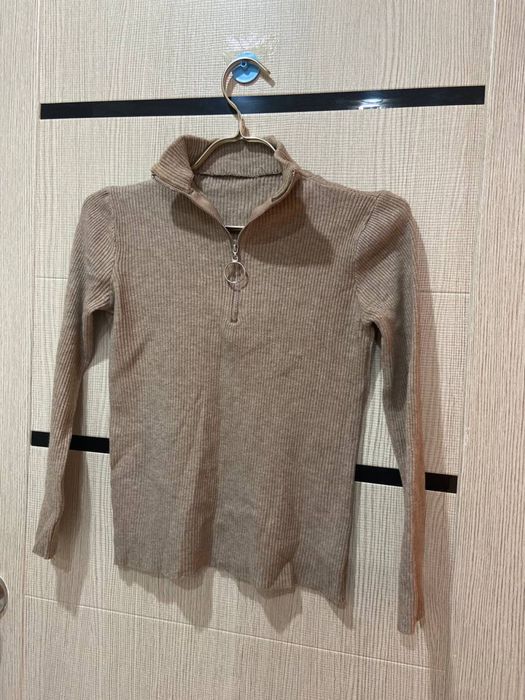 Каждая по 1000тг