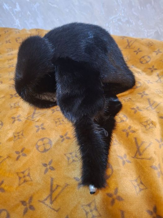 Продам ушанку новая