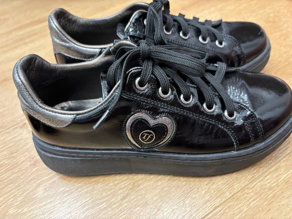 Обувь на девочек 34-35 р-р