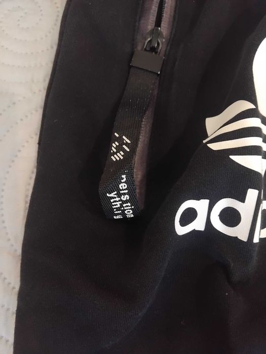 Мъжки спортен екип Adidas (черно и червено) / Долнище Адидас Доставено от USA