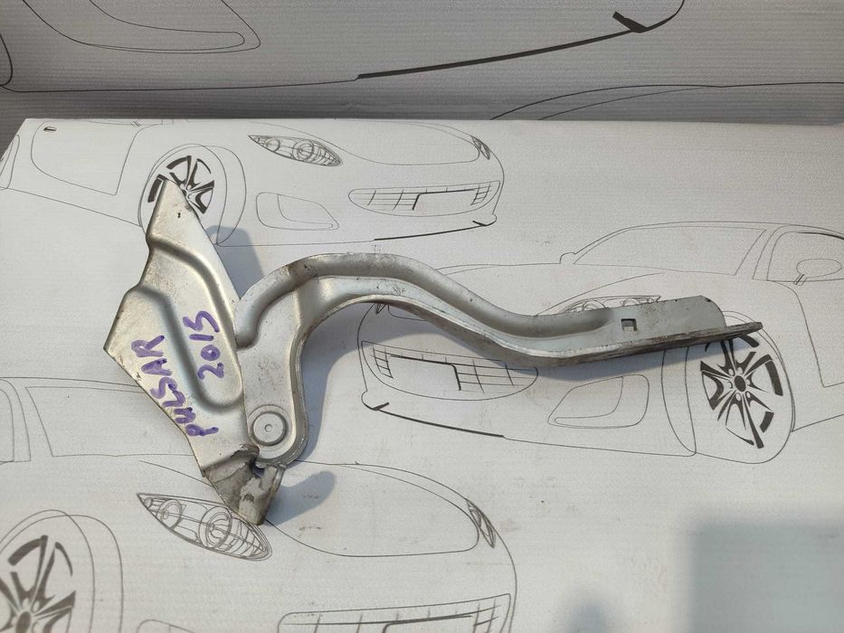 Balama Capotă Dreapta Nissan Pulsar (C13) 2014–2018 / Cod OEM 654003DN0A (5D2)