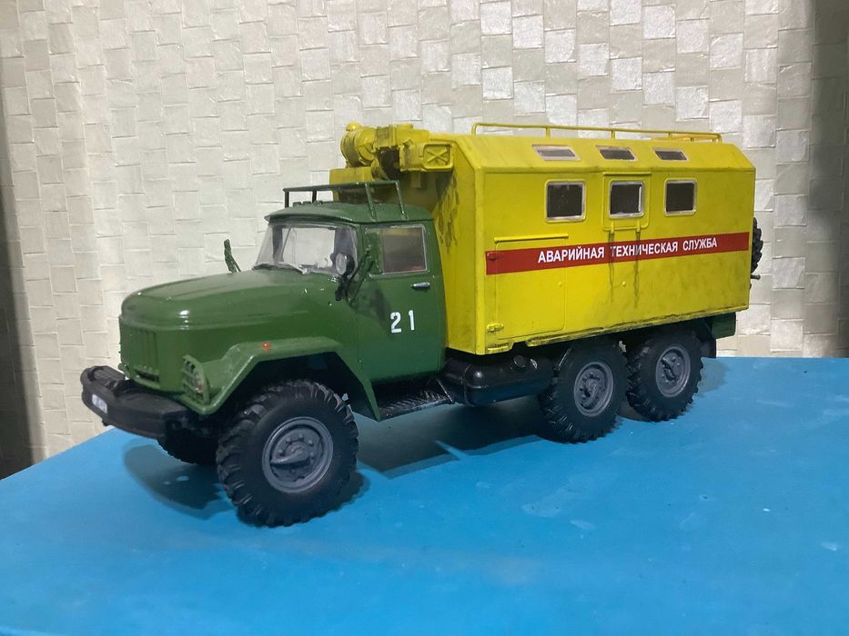ЗиЛ-131 ICM кунг 1/35