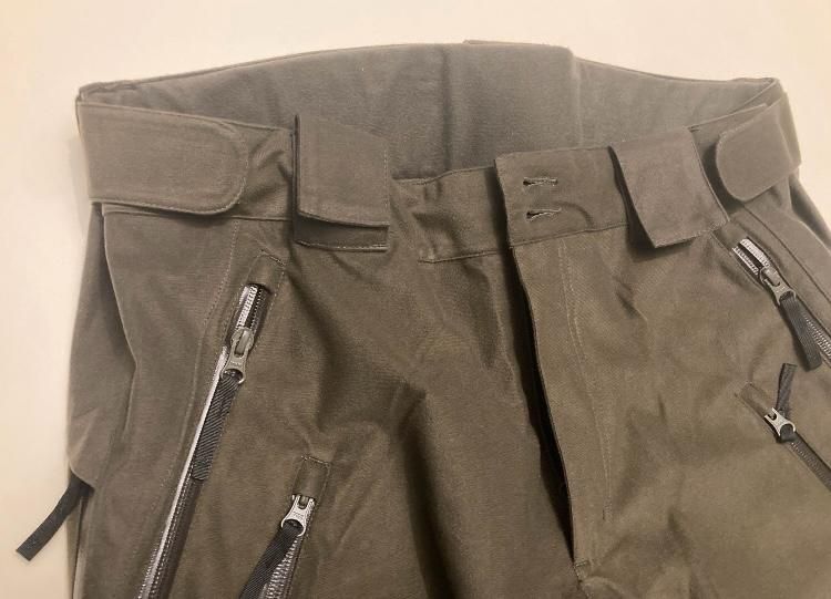 Pantaloni Alaska Superior mărime L, noi nepurtați