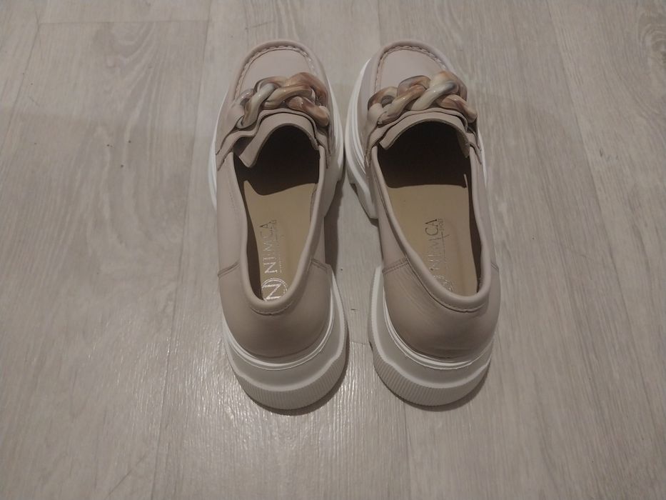 Продам обувь, новые