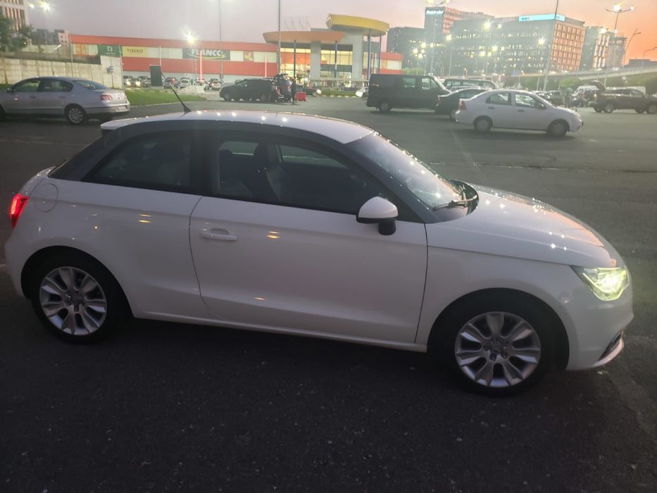 AUDI A1 2011 — imagine 5