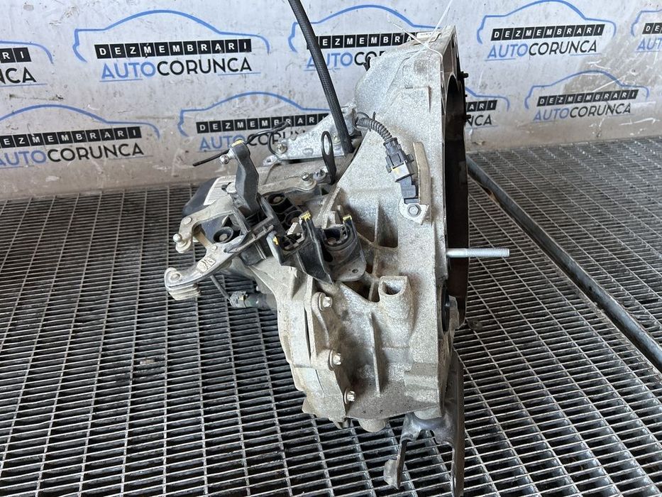 Cutie de viteze Dacia Sandero 2 Facelift 1.0 TCe 2016 - 2020 101CP Manuala 5 Trepte ...